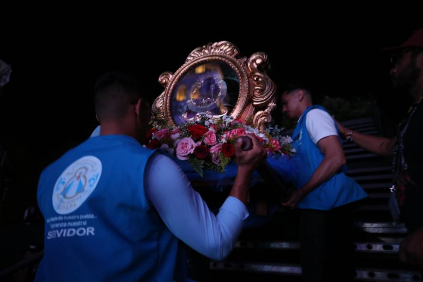 Hondureños celebran 277 años de aniversario del hallazgo de la Virgen de Suyapa