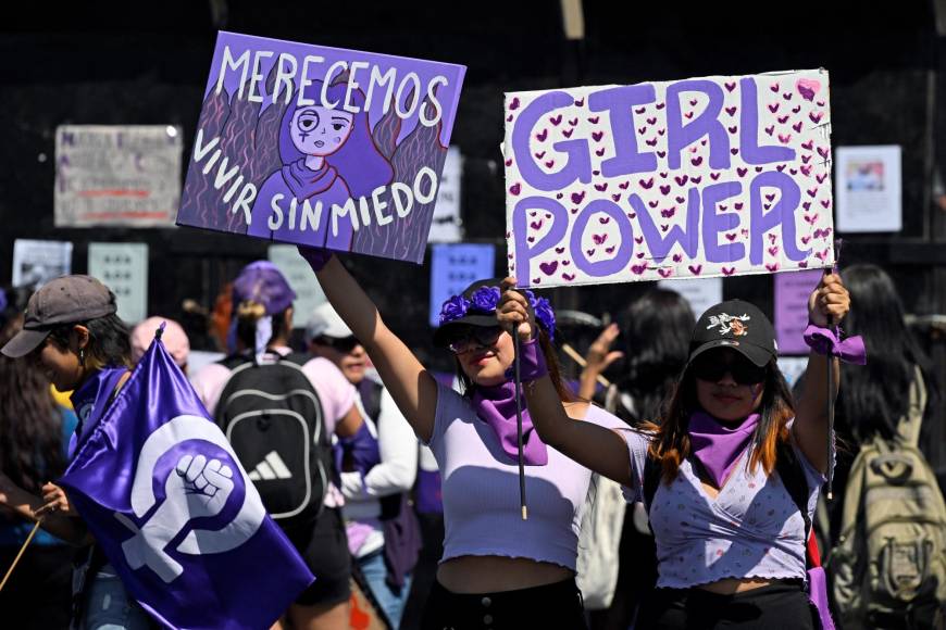 Día Internacional de la Mujer: inmensas movilizaciones se registran en el mundo