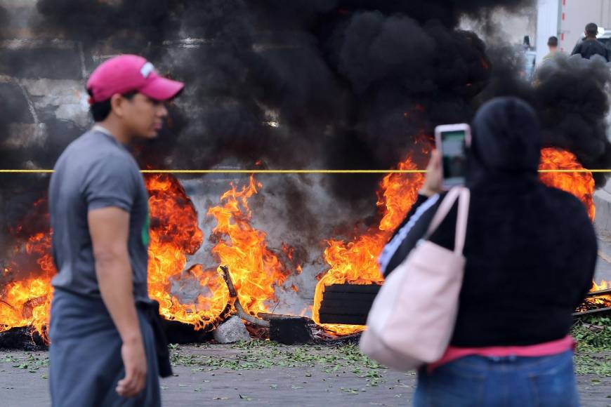 Cuatro razones detrás de la mega toma en la carretera al sur de la capital