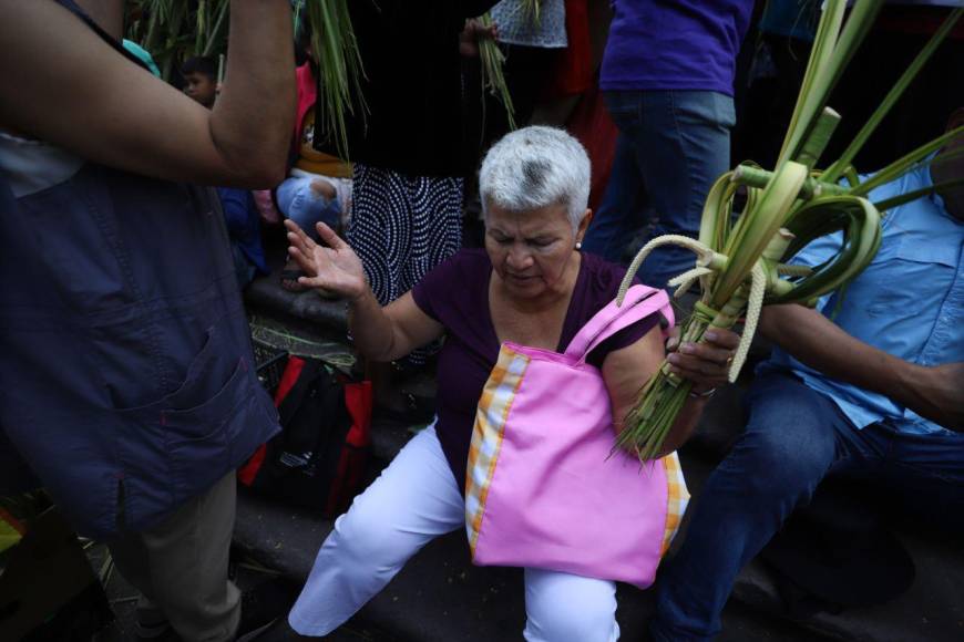 Con mucho fervor, capitalinos celebran el Domingo de Ramos