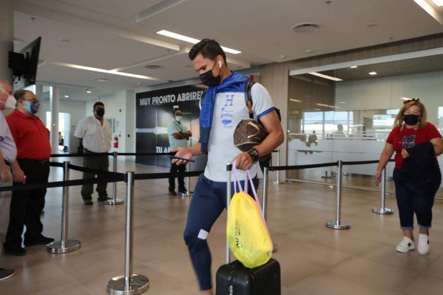 Así fue la llegada de la Selección de Honduras tras su gira en Europa y Asia