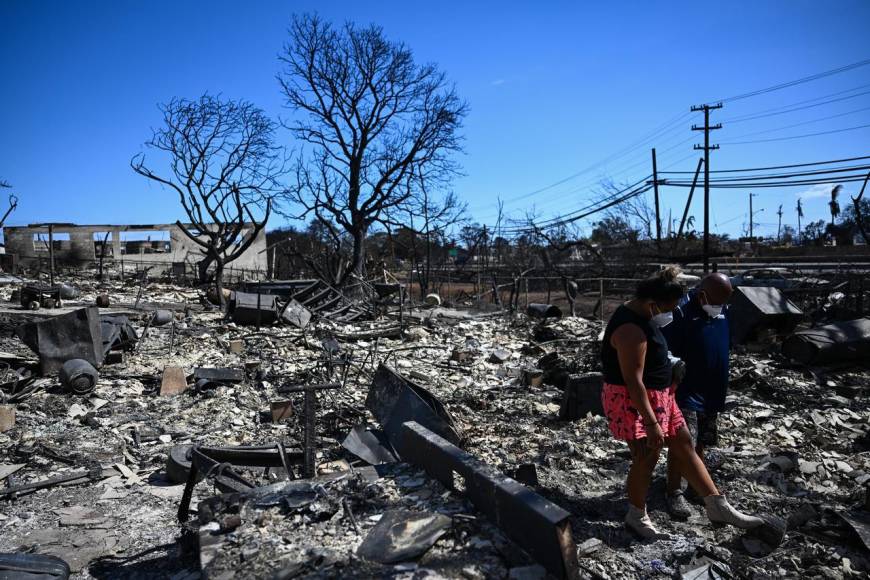 “No puedo creer que Dios permitiese que esto ocurriera”: rabia y desconsuelo en Hawái por incendios