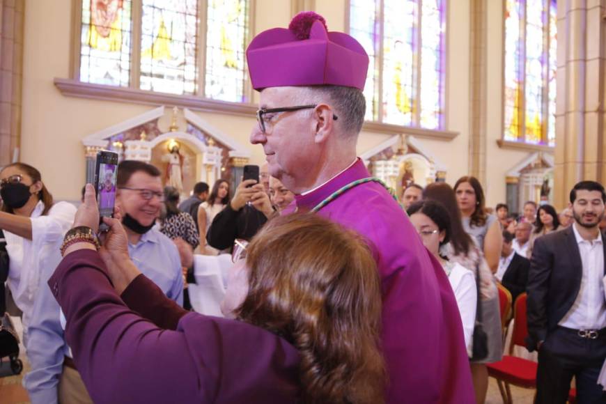 Así fue la llegada del nuevo arzobispo de Tegucigalpa a la Basílica de Suyapa