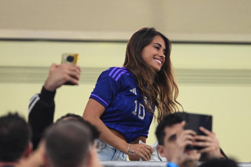 El “look cábala” de Antonela Roccuzzo que muchas influencers usan en el Mundial de Qatar 2022