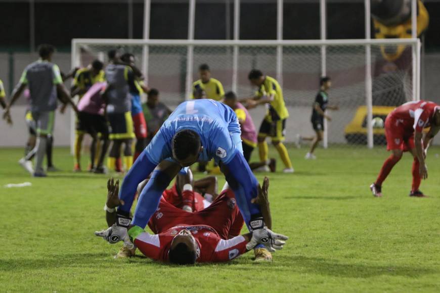 ¡Alegría y lágrimas! El festejo del Génesis luego de avanzar a semifinales