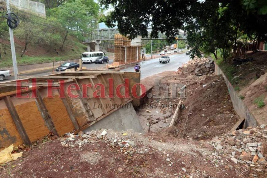 Obras sin concluir, un dolor de cabeza para los capitalinos (Fotos)