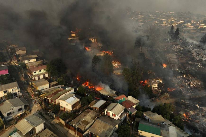 Chile llora Valparaíso: suman 122 muertos en incendios forestales