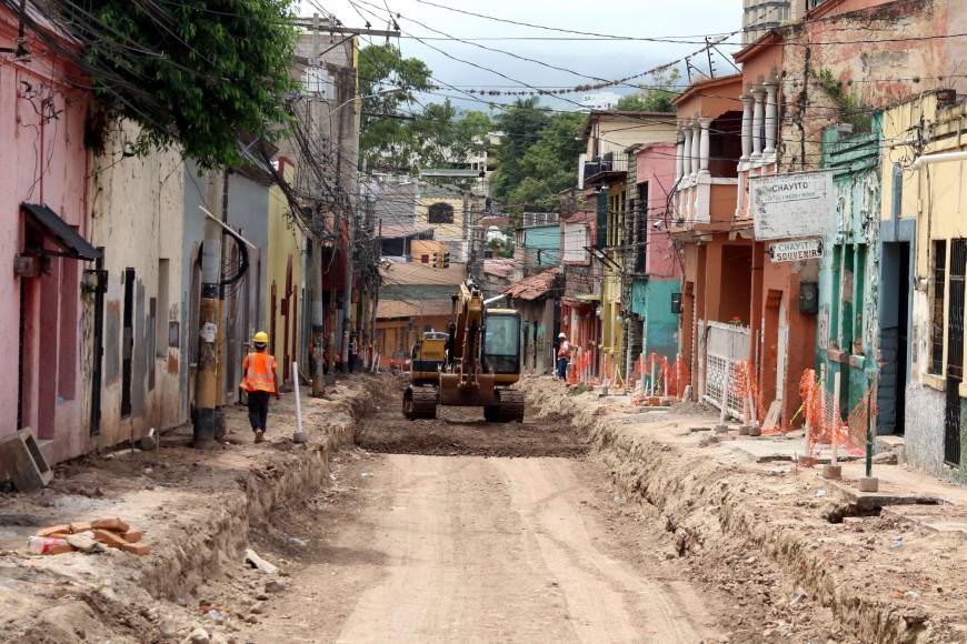 Así avanzan los trabajos de reconstrucción de la avenida Cervantes en el centro de Tegucigalpa