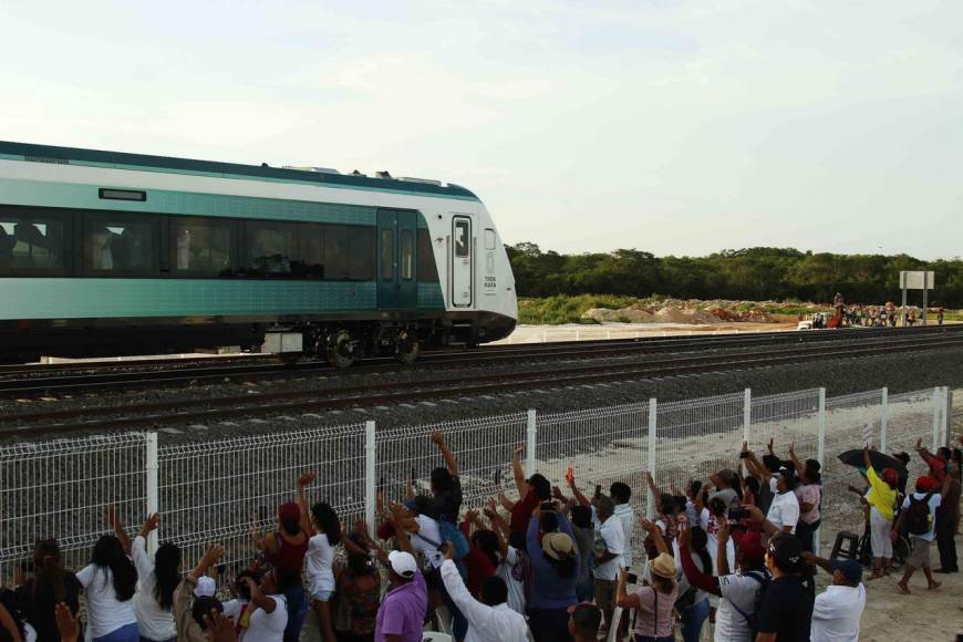 Así fue el primer recorrido del polémico Tren Maya en México