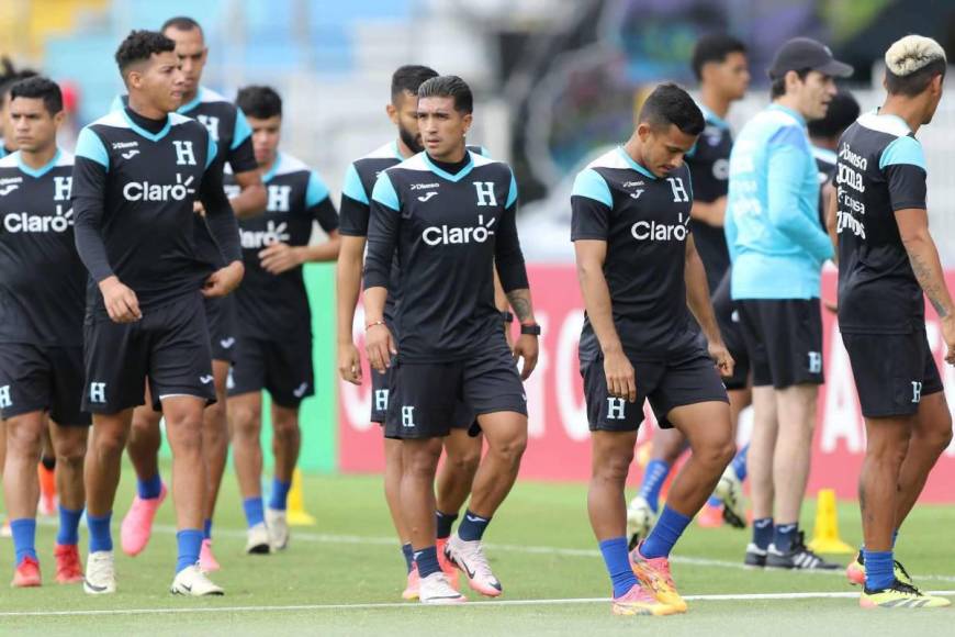 Reinaldo Rueda afinó detalles en microciclo para partidos de Liga de Naciones