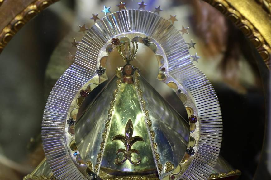 Hondureños celebran 277 años de aniversario del hallazgo de la Virgen de Suyapa