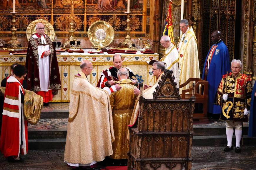 Así fueron coronados el rey Carlos III y la reina Camila