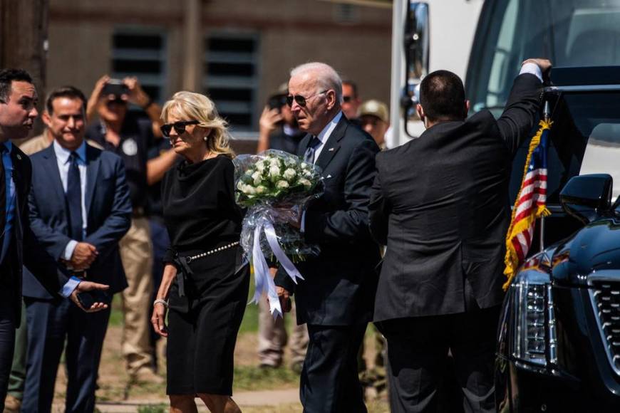 Así fue el recorrido de Joe Biden por Uvalde, la ciudad de la masacre escolar