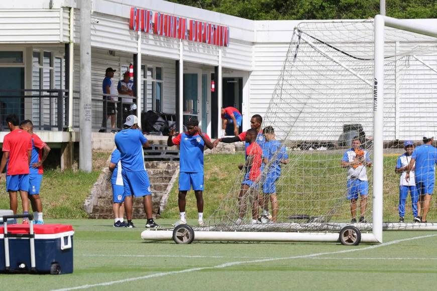 Así fue el regreso de Alberth Elis a entrenamientos del Olimpia