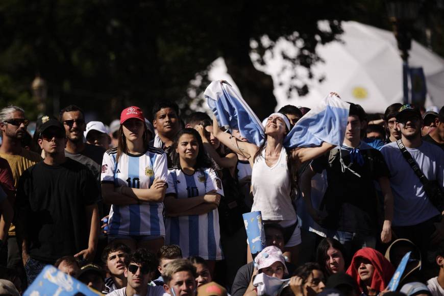 ¡Locura total! Las calles de Argentina son una verdadera fiesta tras clasificación de la selección a la final de Qatar