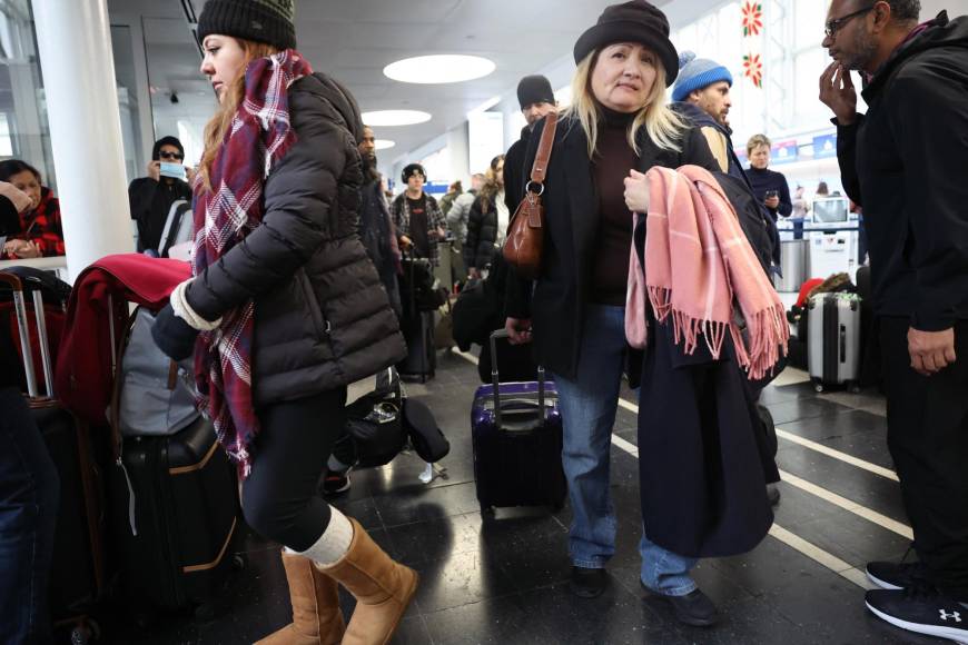 Tormenta invernal en Estados Unidos ya deja miles de vuelos suspendidos