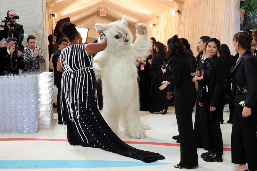 ”¿Quién es este?”: Jared Leto se robó las miradas en la Met Gala