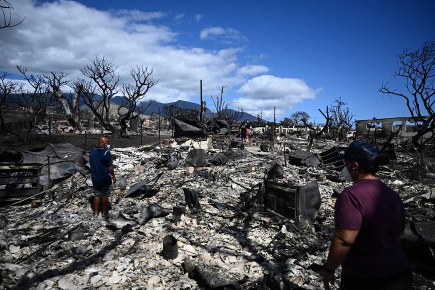 “No puedo creer que Dios permitiese que esto ocurriera”: rabia y desconsuelo en Hawái por incendios