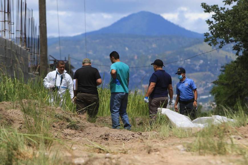 Dantesco: hallan cadáver encostalado cerca de la represa Los Laureles de la capital