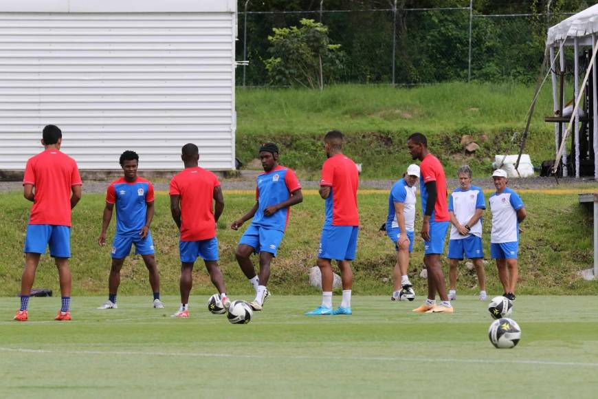 Así fue el regreso de Alberth Elis a entrenamientos del Olimpia