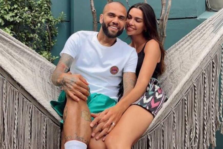 Joana Sanz se pronuncia sobre su relación con Dani Alves: Así disfruta sus vacaciones