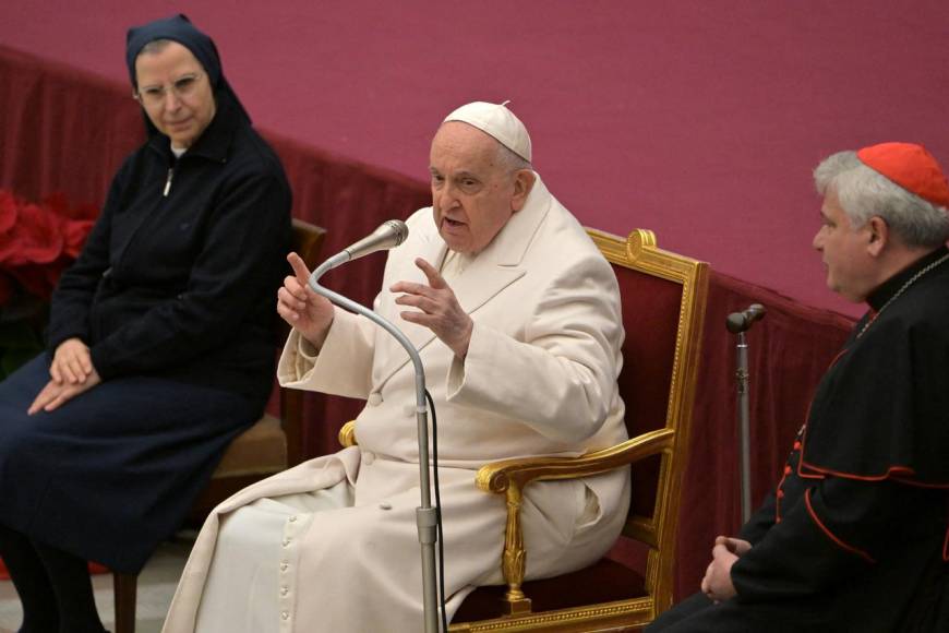 El papa Francisco celebra sus 87 años junto a los niños del Vaticano