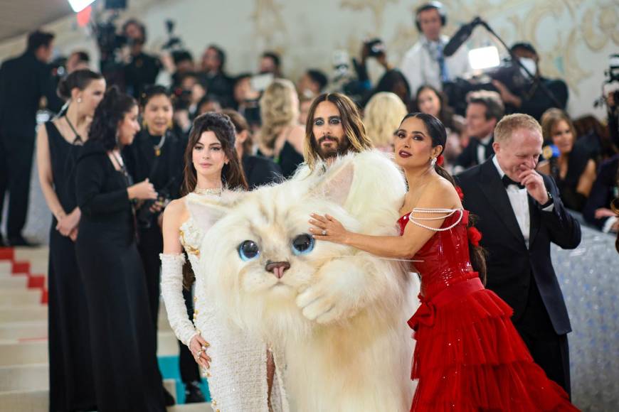 ”¿Quién es este?”: Jared Leto se robó las miradas en la Met Gala