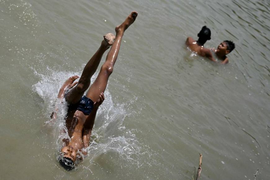 Nueva Delhi se derrite ante récord de temperatura alta en India