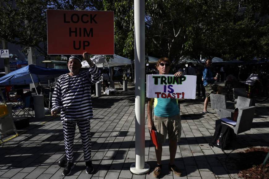 Juicio de Trump en Miami desata protestas: simpatizantes y opositores salen a las calles