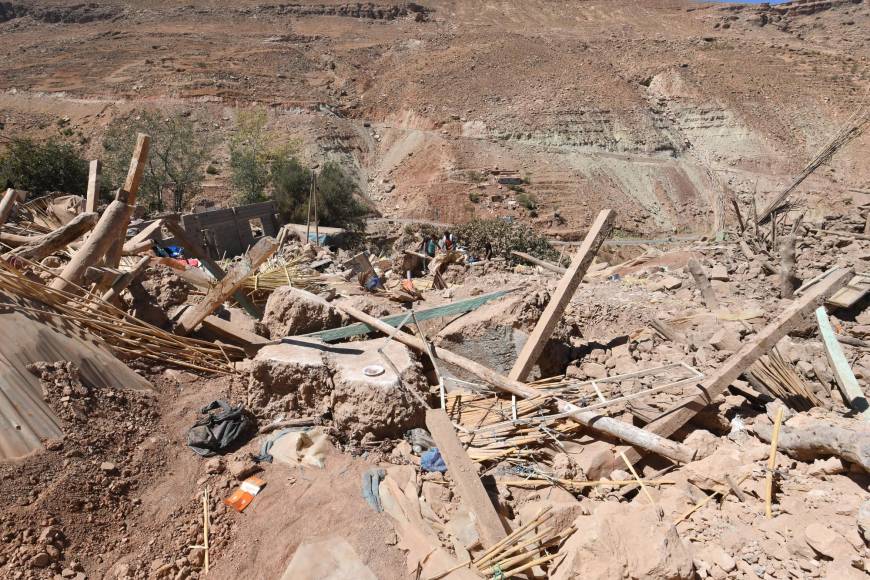 “Están todos debajo de las ruinas”: Marruecos busca sobrevivientes tras brutal sismo