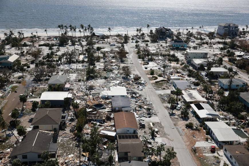 Imágenes aéreas muestran la devastación que dejó Ian en Florida