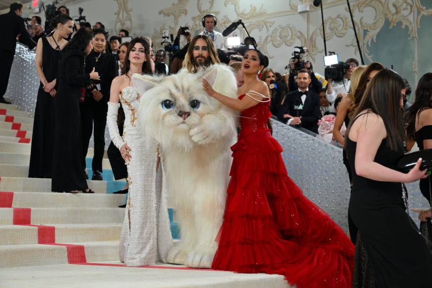 ”¿Quién es este?”: Jared Leto se robó las miradas en la Met Gala