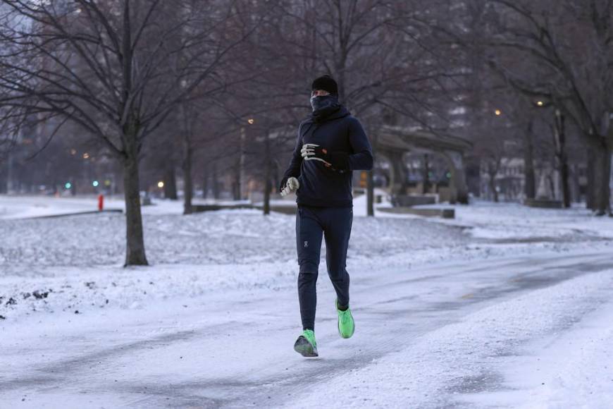 ¿A qué se debe la histórica tormenta de nieve que azota a Estados Unidos?