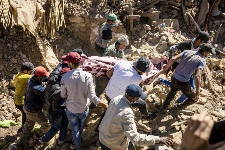 “Están todos debajo de las ruinas”: Marruecos busca sobrevivientes tras brutal sismo