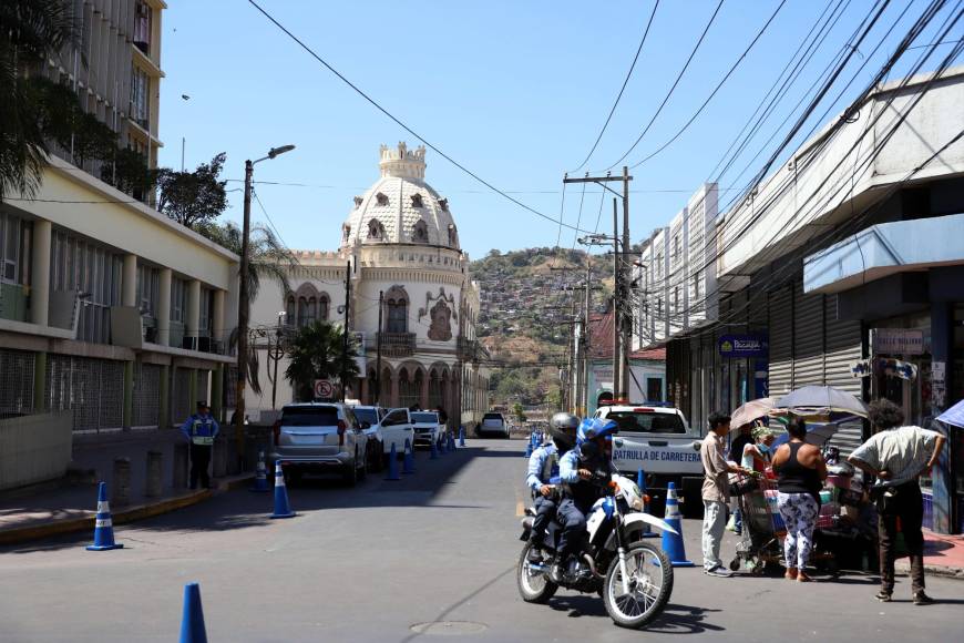 Calles cerradas y fuerte resguardo policial afuera del Congreso para elegir la nueva Corte Suprema de Justicia