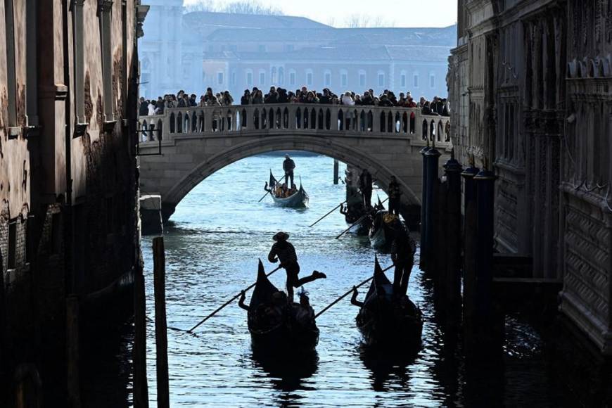 ¿Qué está pasando con los famosos canales de Venecia?