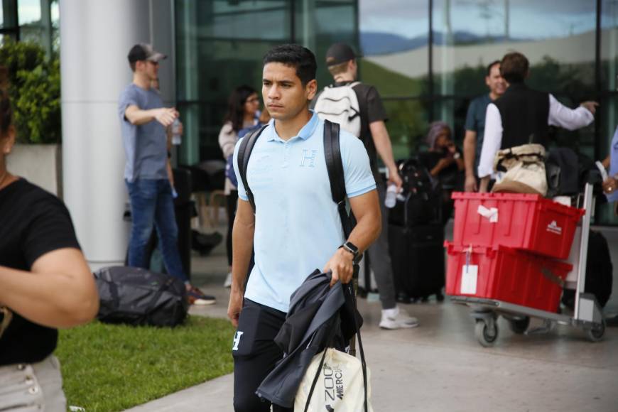 Llegan los seleccionados de Honduras tras la derrota con Islandia