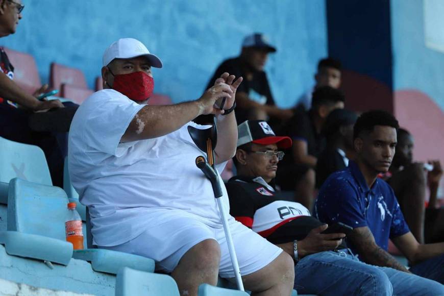 Afición y alegría, el ambiente en el duelo Olimpia vs. Vida