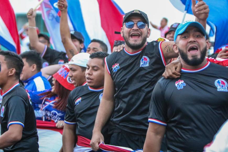 La espectacular llegada de la Ultra Fiel para la Gran Final