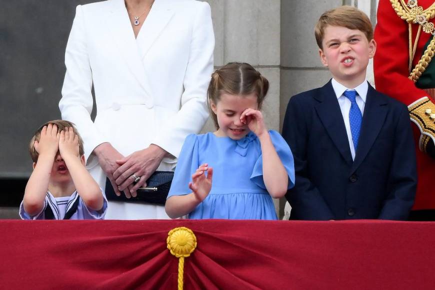 Los graciosos gestos del príncipe Louis en festejos del Jubileo de Platino de la reina Isabell II