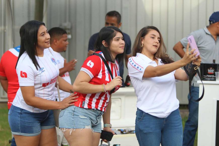 Olimpia genera ambientazo en Comayagua previo a partido contra Génesis