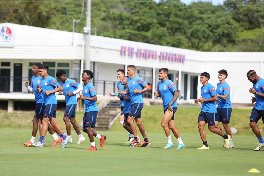 Rambo de León recomienda jugador a Olimpia, Benguché sigue en el ‘albo’ y ¿nuevo fichaje?