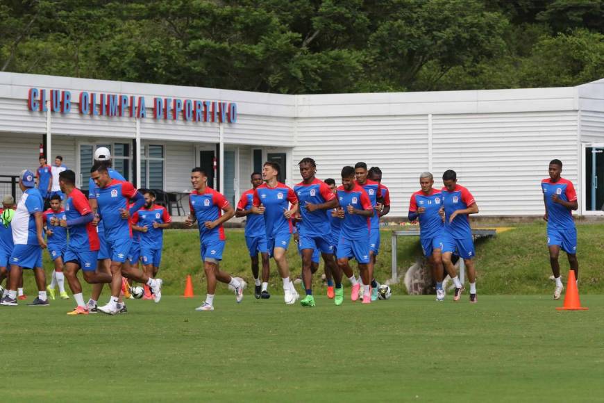 Olimpia estrena uniforme, confirman lesionado y legionario se queda entrenando