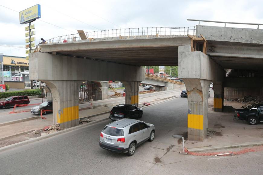 ¿Cómo avanza la construcción del puente elevado de la colonia Kennedy?