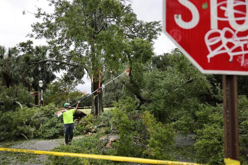 Ian golpea Carolina del Sur tras sembrar destrucción en Florida