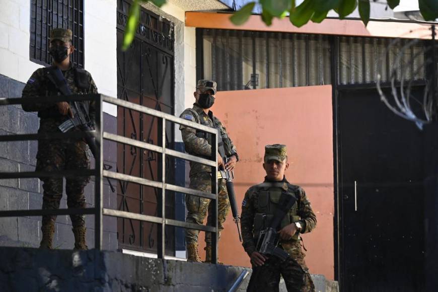 Guerra contra las pandillas: otros 2 mil agentes cercan más barrios de San Salvador