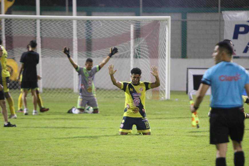 ¡Lágrimas y alegría! Emotiva celebración de Génesis por avanzar a semifinales