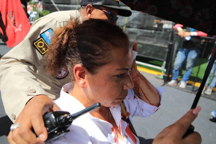 Varios detenidos durante disturbios en marcha de la resistencia dentro del Estadio Nacional