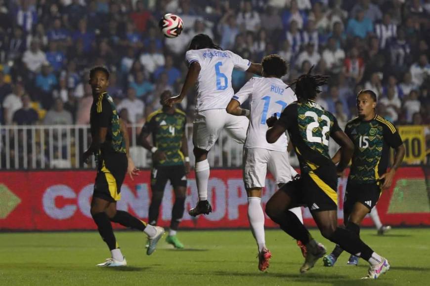 Los pecados capitales de Honduras ante Jamaica ¿Es culpa Rueda?