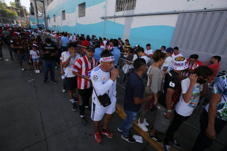 Llenazo olimpista para el juego ante el Alajuelense en la final de ida de la Liga Concacaf